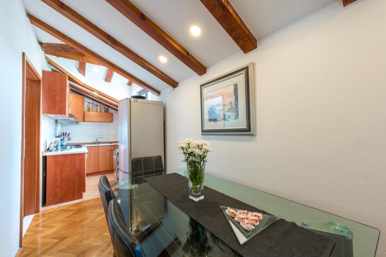 Beach Lapad Apartment Villa Tolja ドゥブロブニク エクステリア 写真