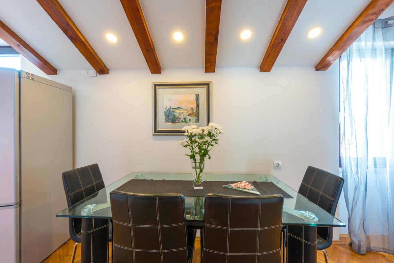 Beach Lapad Apartment Villa Tolja ドゥブロブニク エクステリア 写真