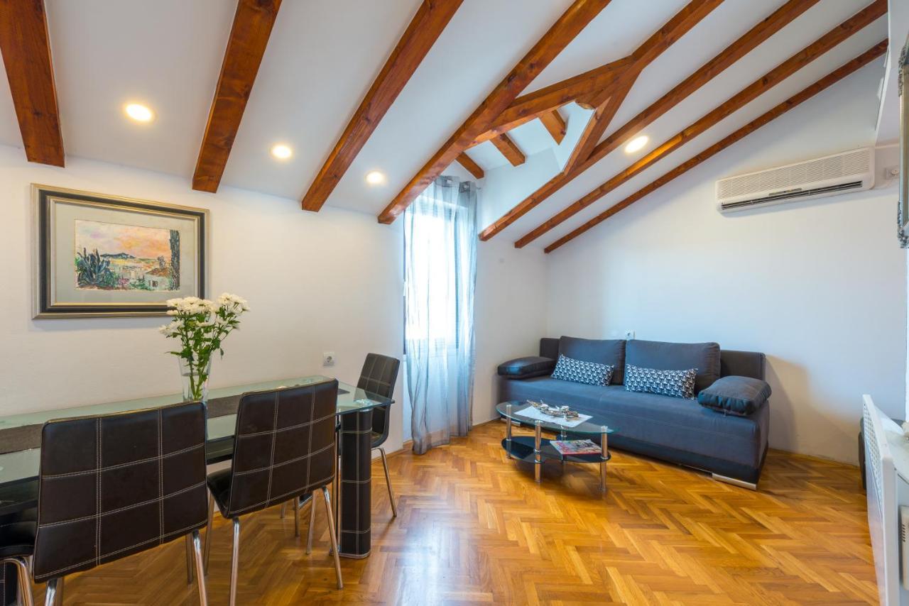 Beach Lapad Apartment Villa Tolja ドゥブロブニク エクステリア 写真