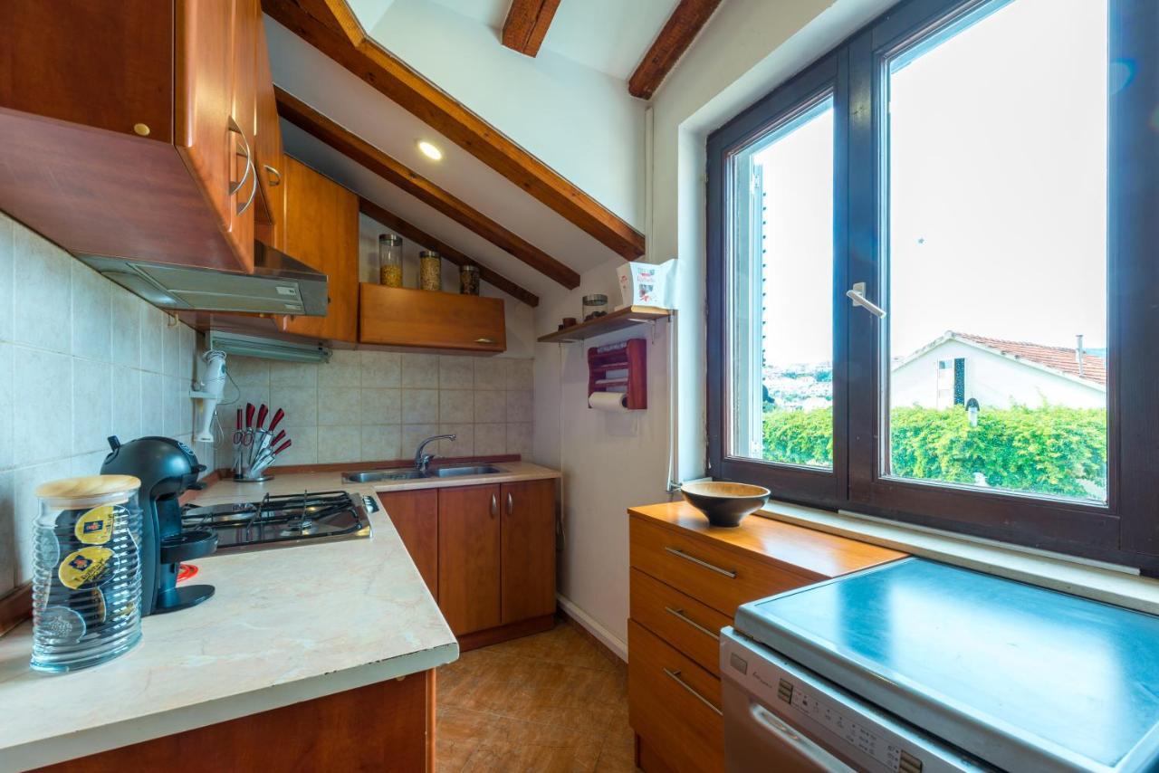 Beach Lapad Apartment Villa Tolja ドゥブロブニク エクステリア 写真