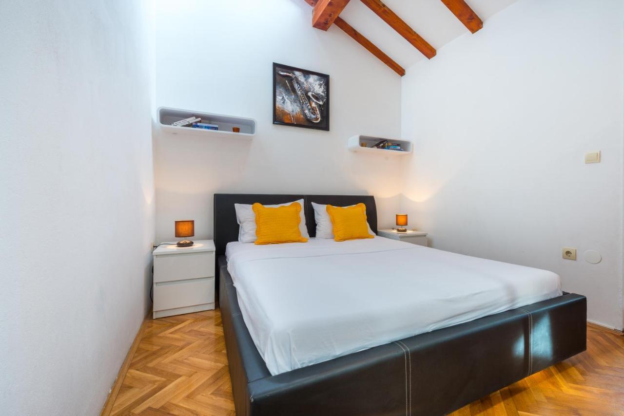 Beach Lapad Apartment Villa Tolja ドゥブロブニク エクステリア 写真