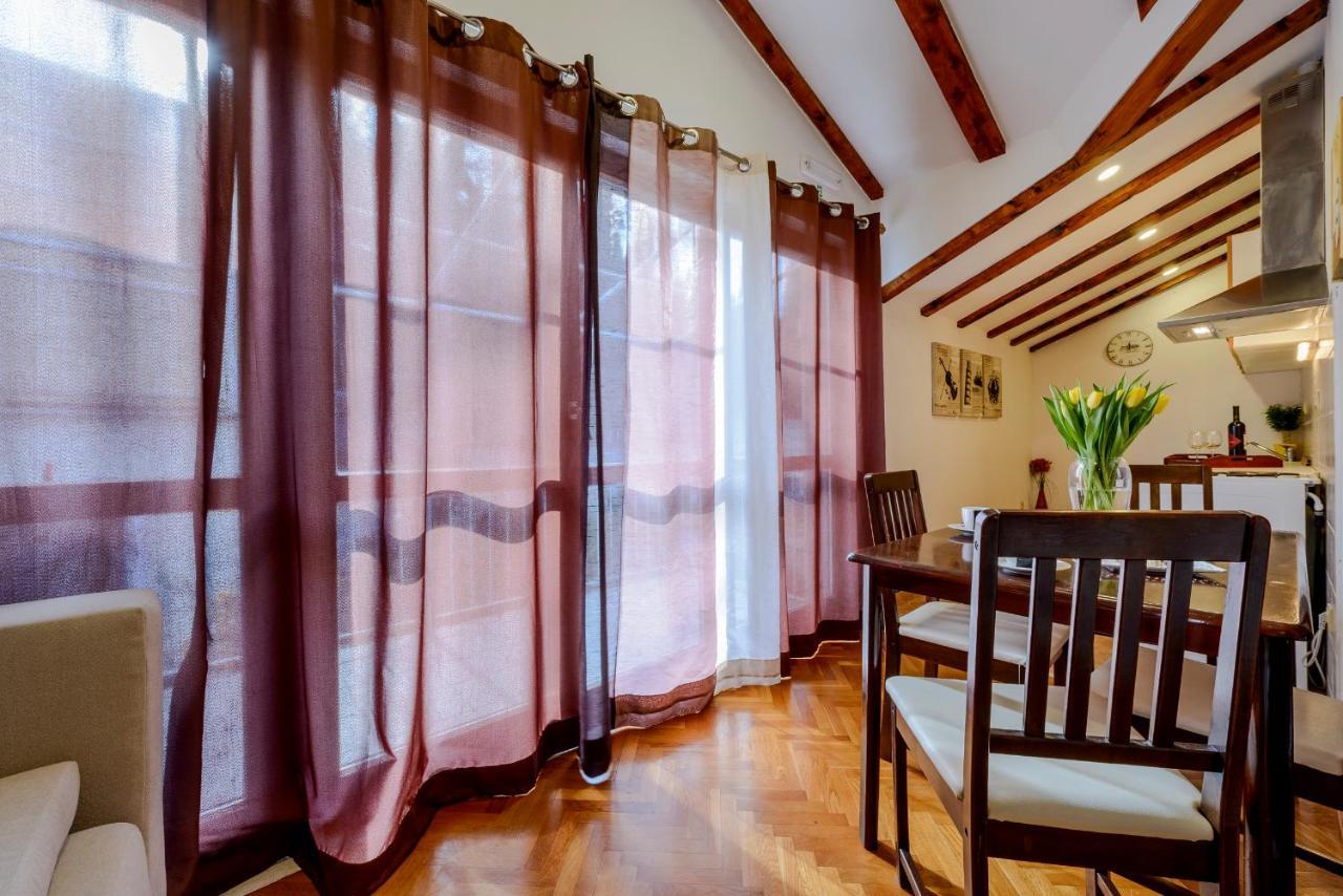 Beach Lapad Apartment Villa Tolja ドゥブロブニク エクステリア 写真