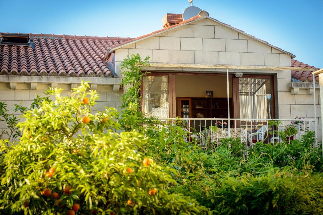 Beach Lapad Apartment Villa Tolja ドゥブロブニク エクステリア 写真