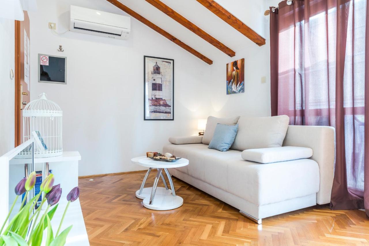 Beach Lapad Apartment Villa Tolja ドゥブロブニク エクステリア 写真