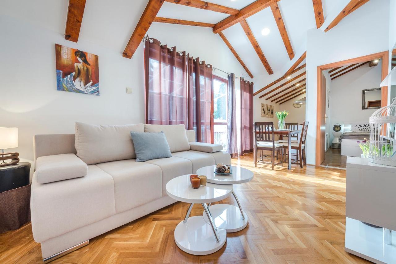 Beach Lapad Apartment Villa Tolja ドゥブロブニク エクステリア 写真